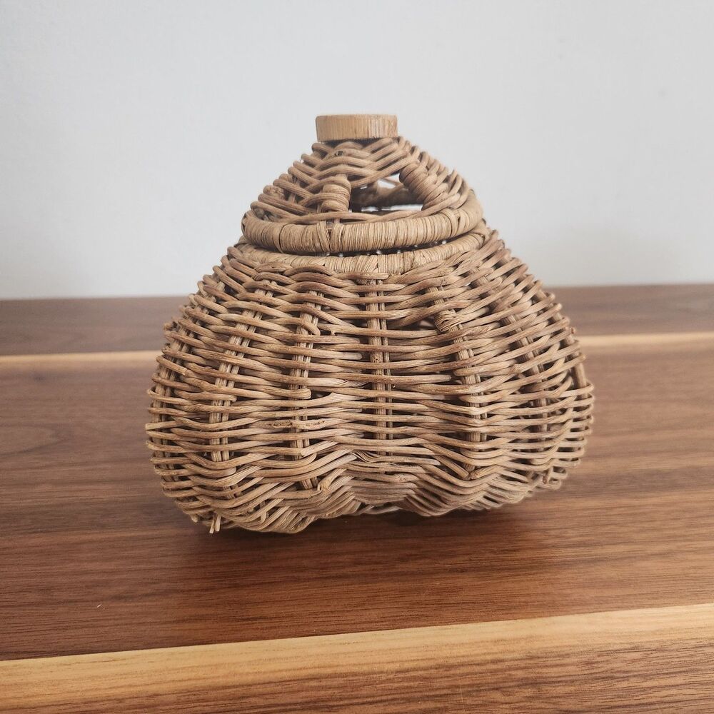Antique Primitive Buttock Basket With Lid Snake Charmer Fisherman Garlic Vintage - Picture 2 of 14